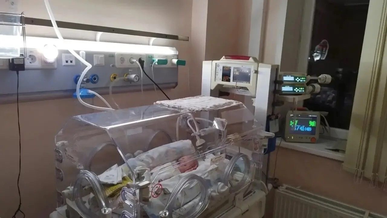 830 граммов и&nbsp;порок сердца: липецкие врачи спасли недоношенную малышку