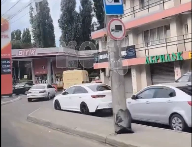 Что происходит на АЗС в Воронеже, показали на видео 