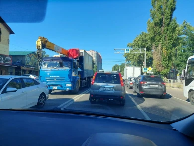 Пробка намертво сковала воронежскую улицу: произошла авария  