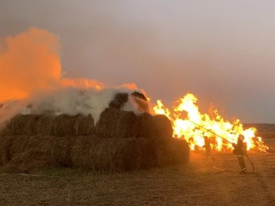 Огромное количество сена сгорело под Воронежем