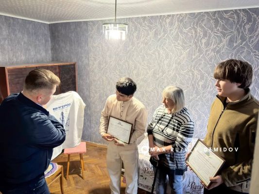 «Надо творить добро»: белгородские подростки помогли устранить последствия атаки...