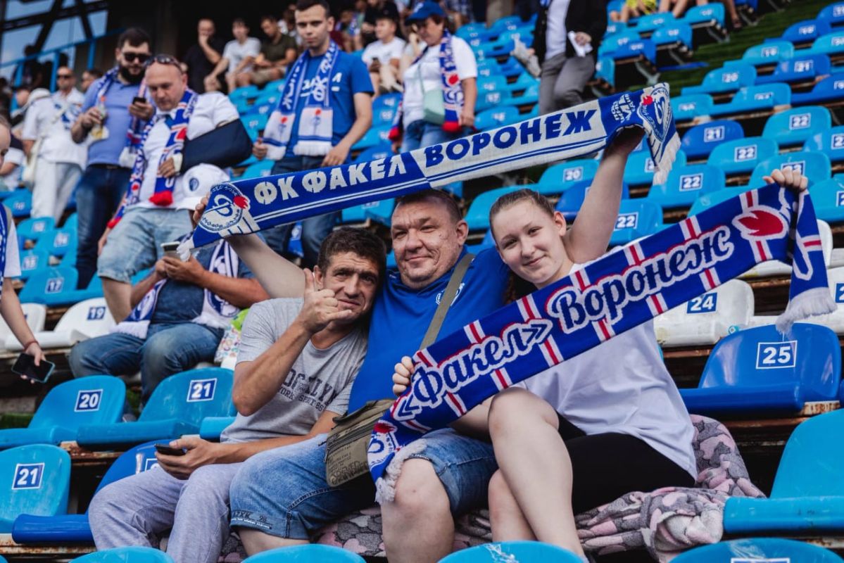 Воронежский «Факел» в&nbsp;меньшинстве в&nbsp;гостях пропустил на&nbsp;последней минуте