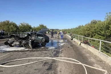 Авто в хлам. Жуткое смертельное ДТП произошло на воронежской трассе