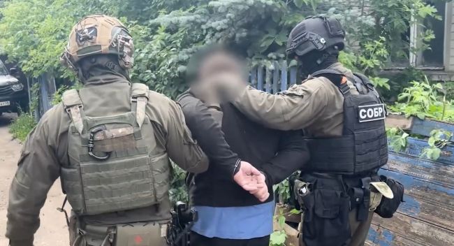 Воронежец купил автомат и гранаты у нелегальных оружейников из Липецка