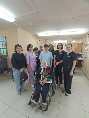 Воронежские врачи вернули зрение 100-летней пациентке