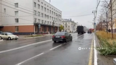 На перекрёстке Чумичова и Гражданского в Белгороде настраивают светофор