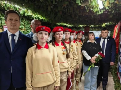 Воронежской школе № 61 открыли «Парту Героя»