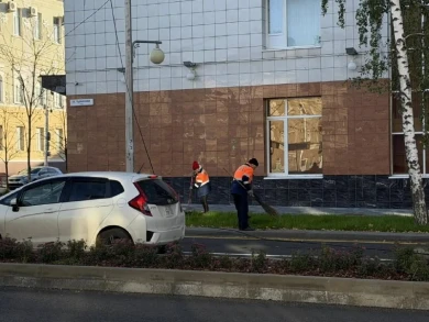 В Белгороде коммунальщики с утра ликвидируют последствия атак