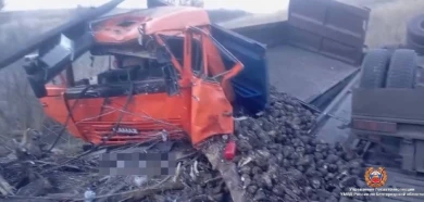 Смертельное ДТП: в Белгородской области опрокинулся грузовик с водителем