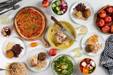 Рецепт идеальных рулетиков из тонкого лаваша: закуска на любой случай — 10 минут и готово