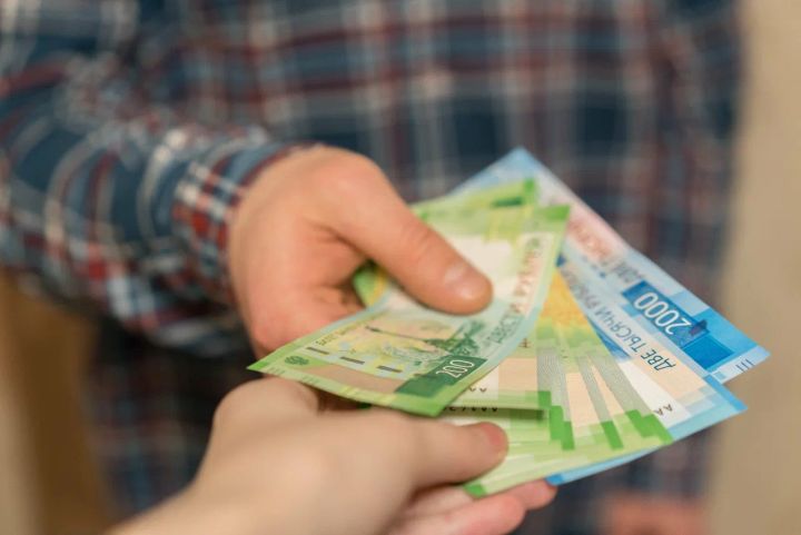 Проверка слуха. К 1 сентября родителям школьников обещают выплату 